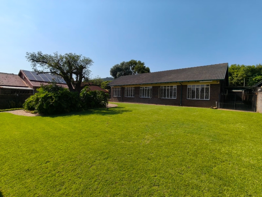 4 Bedroom Property for Sale in Safari Gardens North West